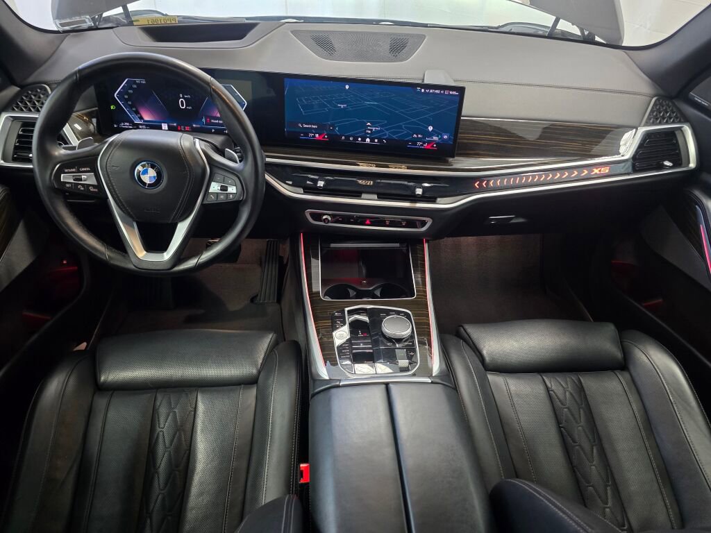 Used 2025 BMW X5 xDrive50e image 17