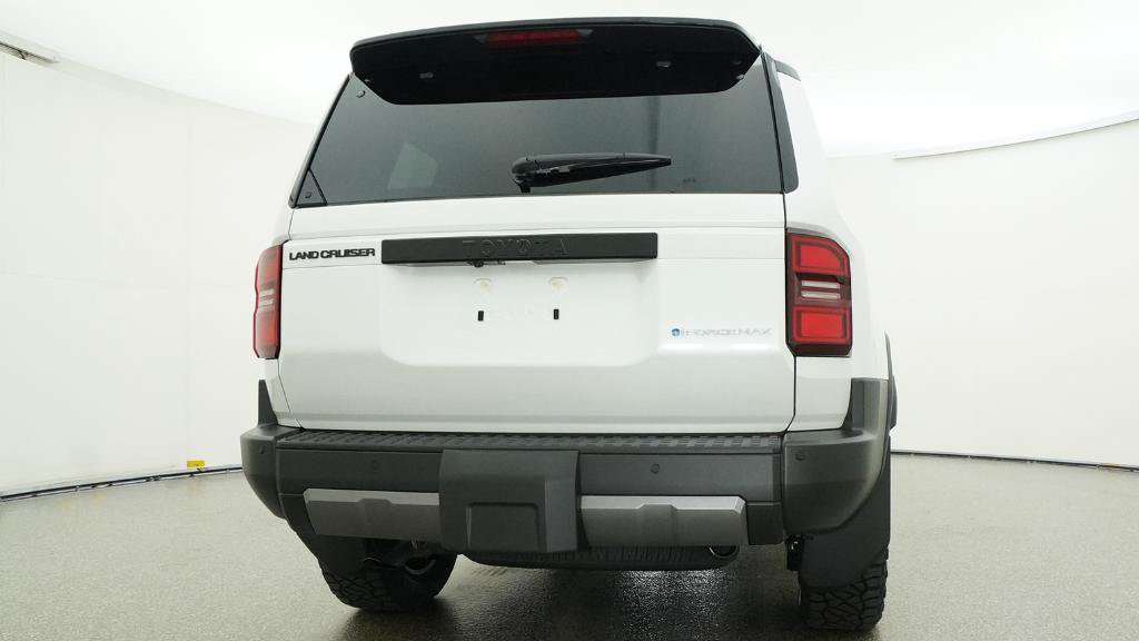 New 2027 Toyota XLT RWD image 26