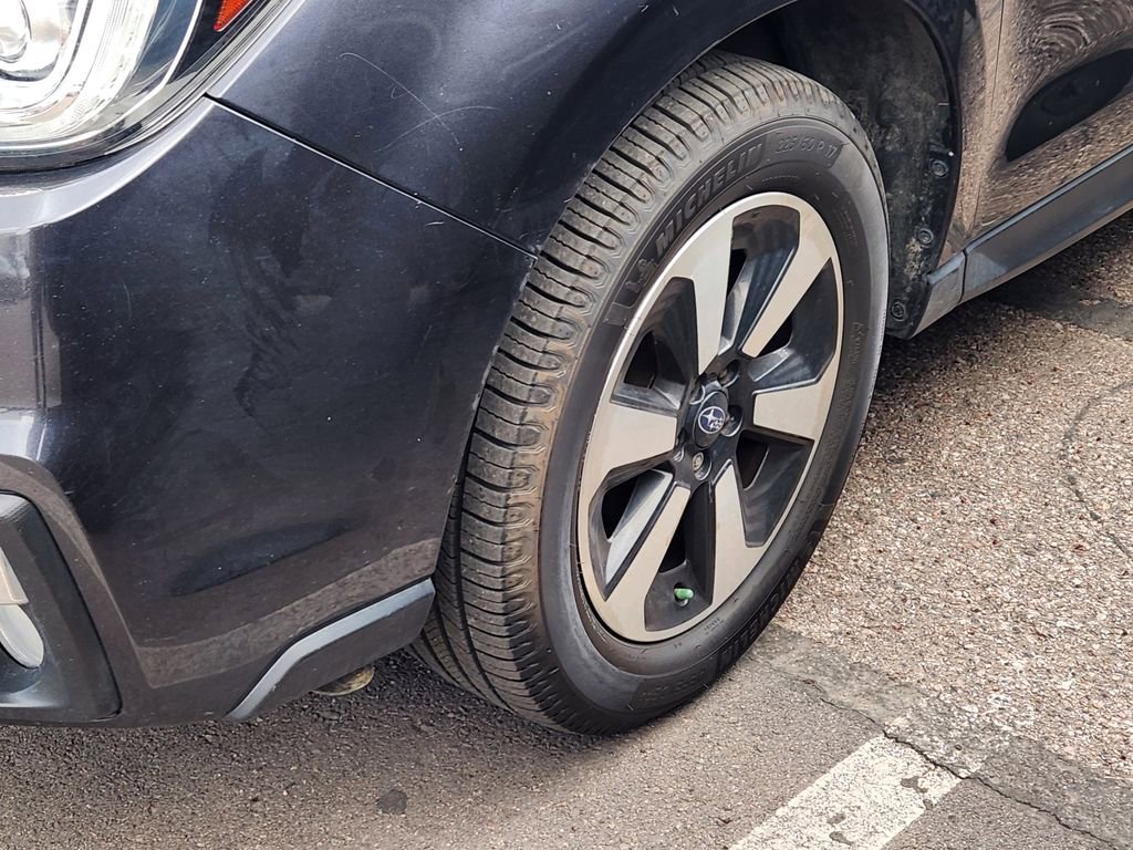 Used 2017 Subaru Forester 2.5i Limited image 7