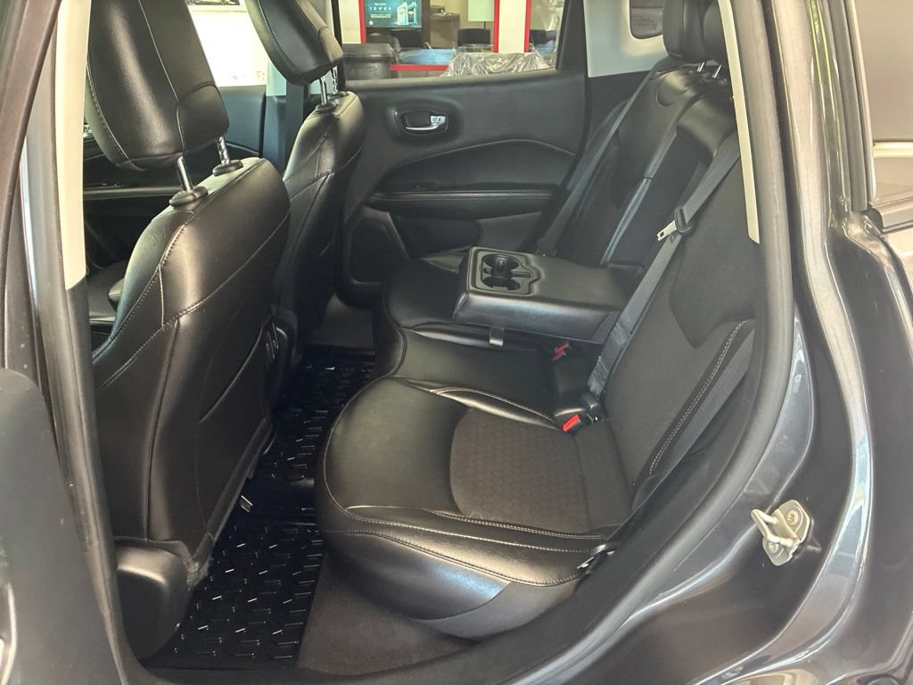Used 2021 Jeep Compass Latitude AWD/4WD image 13