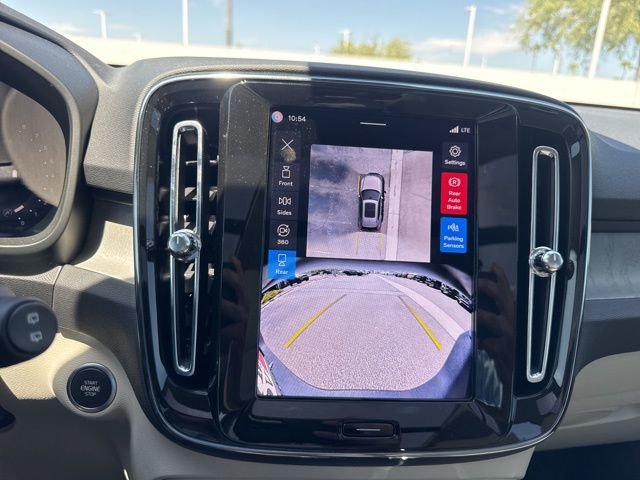 New 2026 Volvo XC40 B5 Plus w/ Climate Package AWD/4WD image 26