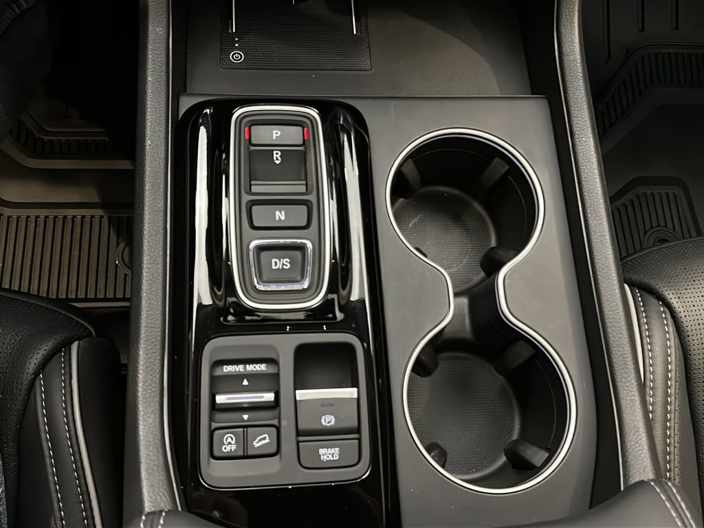 Certified 2025 Honda Pilot Elite image 40