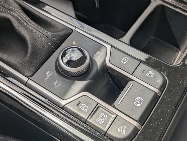 Used 2023 Kia Sorento SX image 24