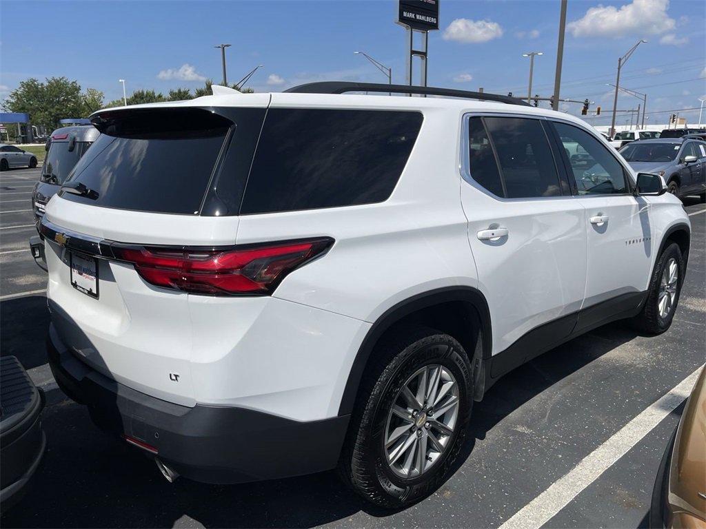 Used 2022 Chevrolet Traverse LT image 8