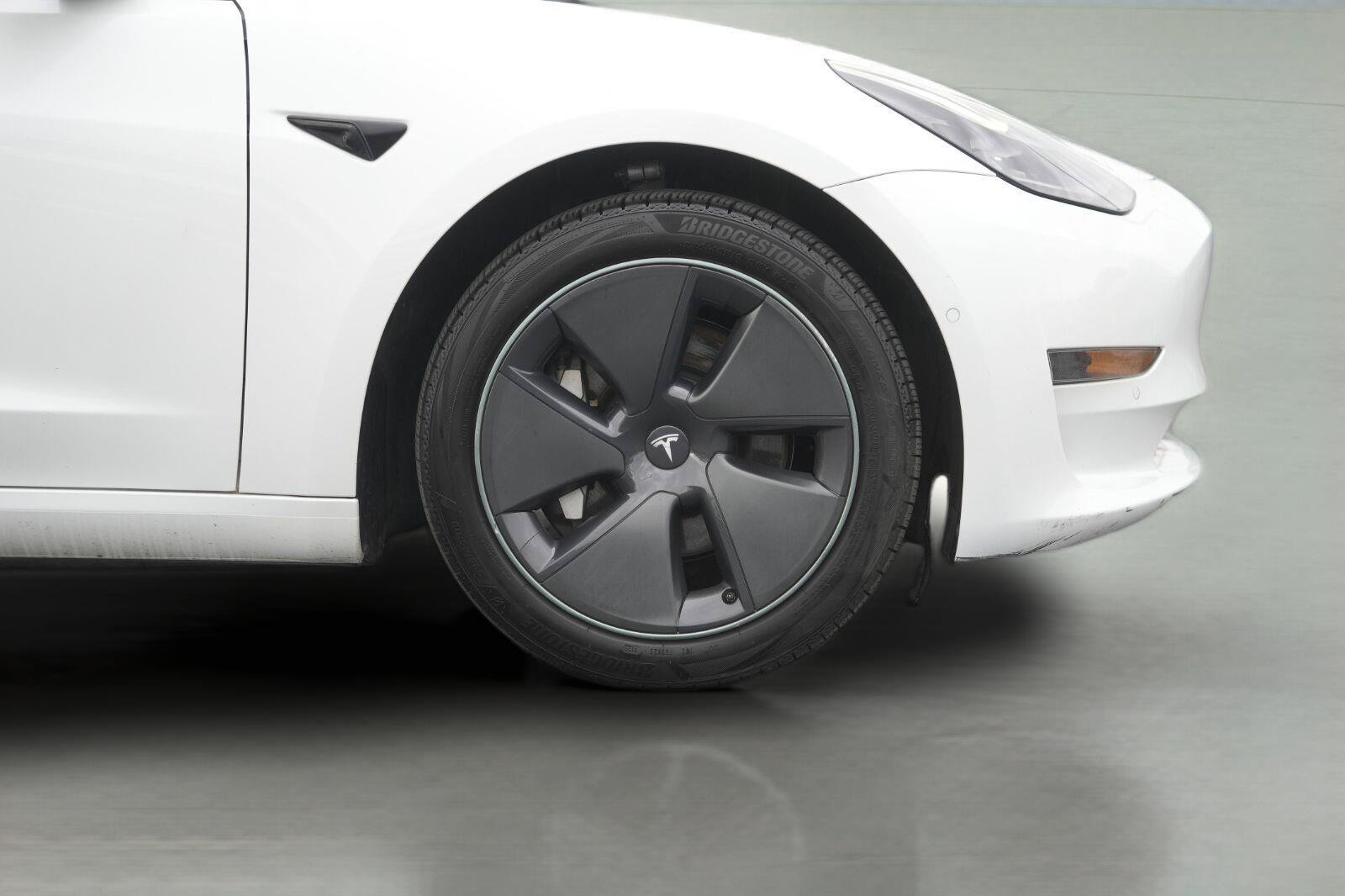 Used 2021 Tesla Model 3 Standard Range Plus RWD image 4
