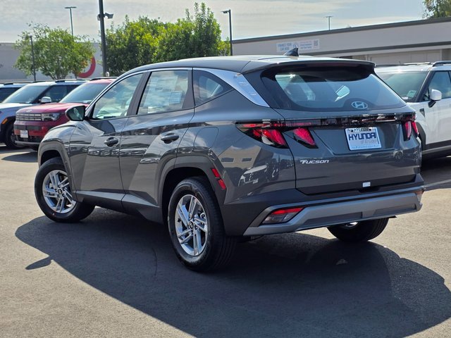 New 2026 Hyundai Tucson SE image 7