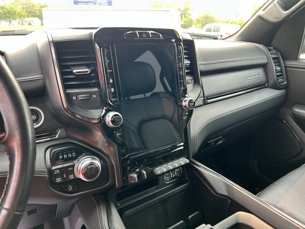 Used 2022 RAM 1500 Limited image 9