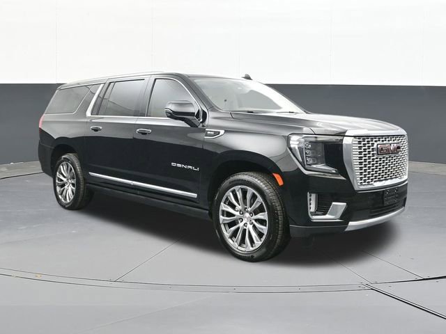 Used 2021 GMC Yukon XL Denali w/ Denali Premium Package image 21