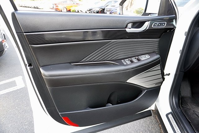 Certified 2025 Hyundai Palisade Calligraphy AWD/4WD image 36