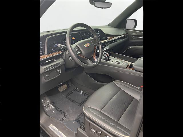 Used 2021 Cadillac Escalade Premium Luxury AWD/4WD image 10