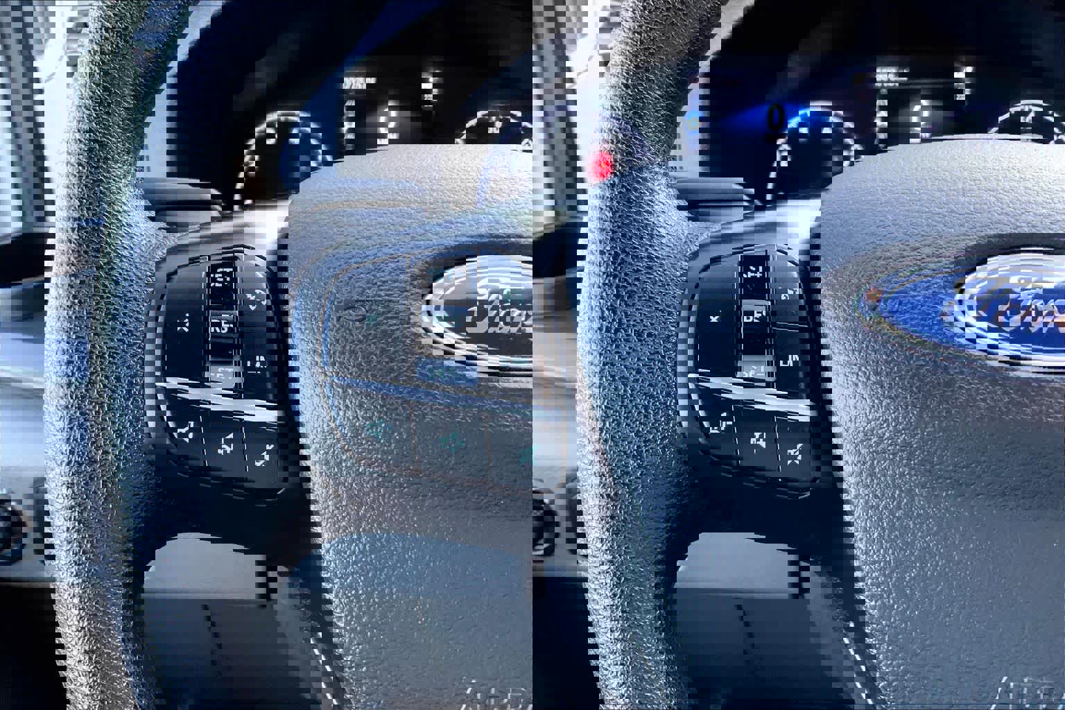 Used 2023 Ford Transit 350 XLT image 43