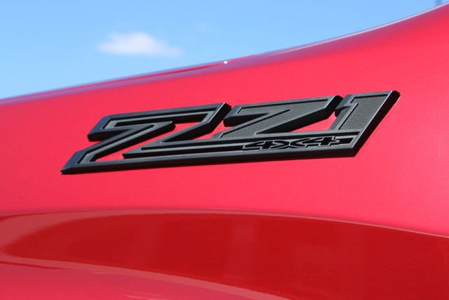 Used 2020 Chevrolet Silverado 1500 RST w/ True North Edition AWD/4WD image 19