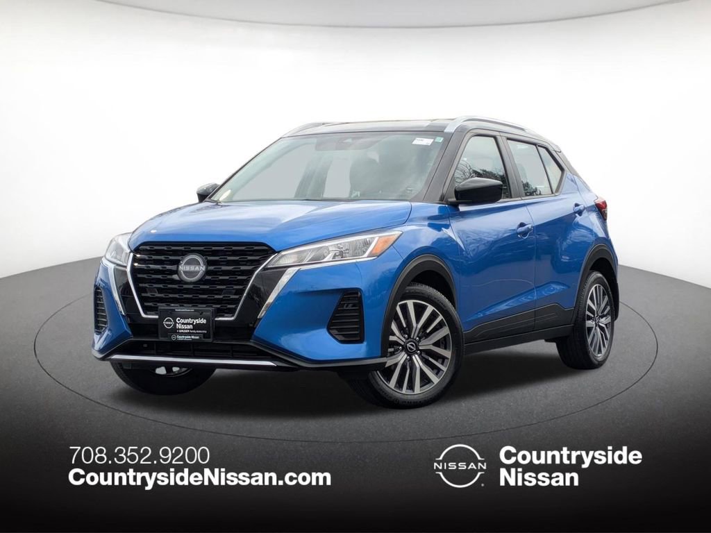 Used 2023 Nissan Kicks SV image 1