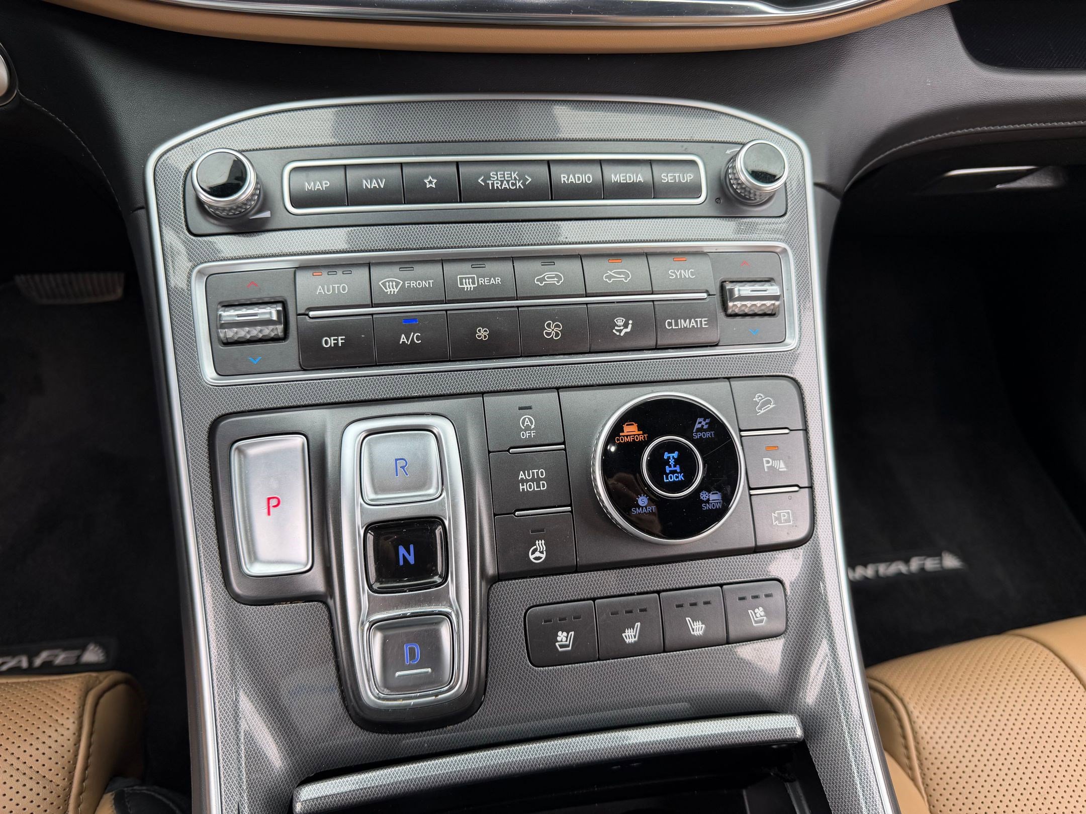 Used 2023 Hyundai Santa Fe Calligraphy image 17