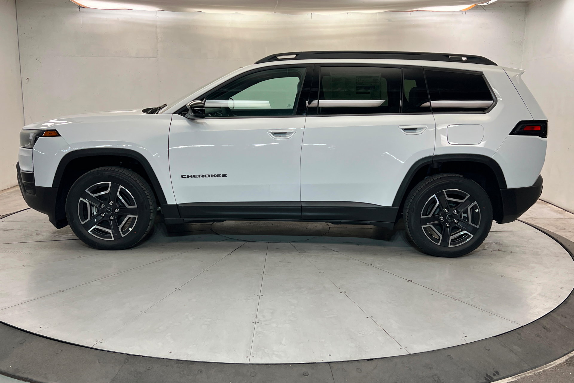 New 2026 Jeep Cherokee Limited AWD/4WD image 2