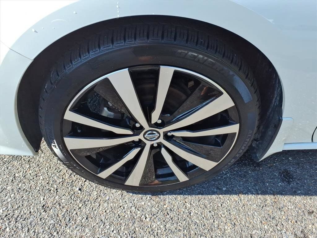Used 2022 Nissan Altima 2.0 SR FWD image 10