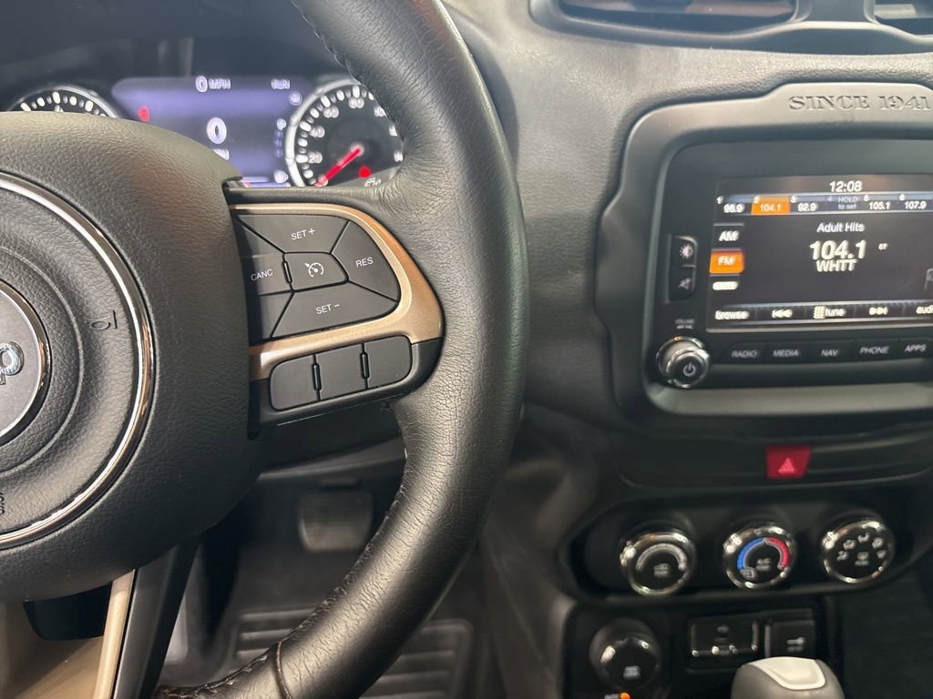 Used 2017 Jeep Renegade Latitude AWD/4WD image 22