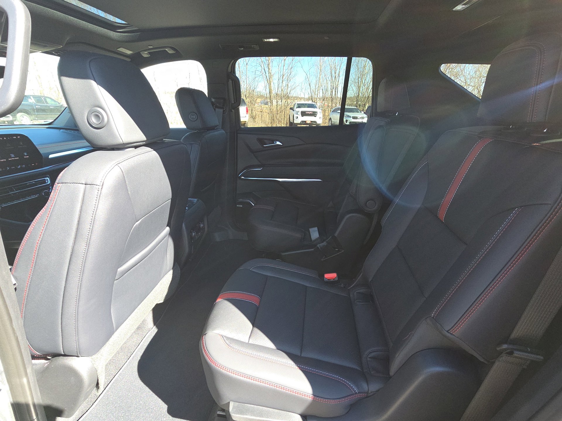 New 2026 Chevrolet Traverse RS FWD image 30