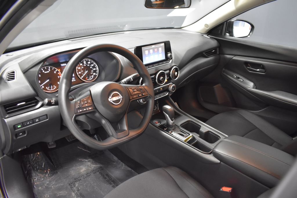 Used 2025 Nissan Sentra S image 4