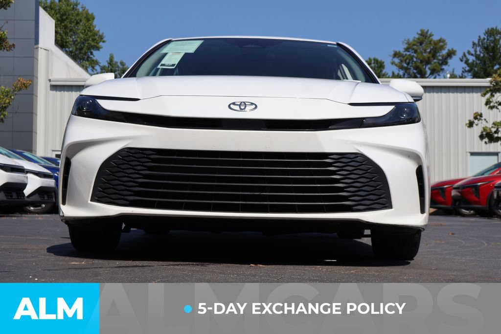 Used 2025 Toyota Camry LE FWD image 3