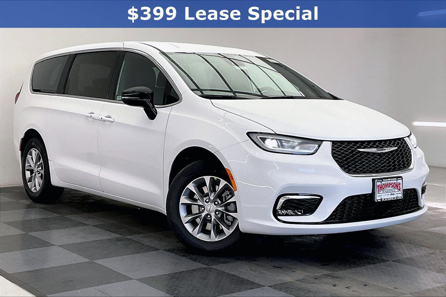 New 2026 Chrysler Pacifica Select