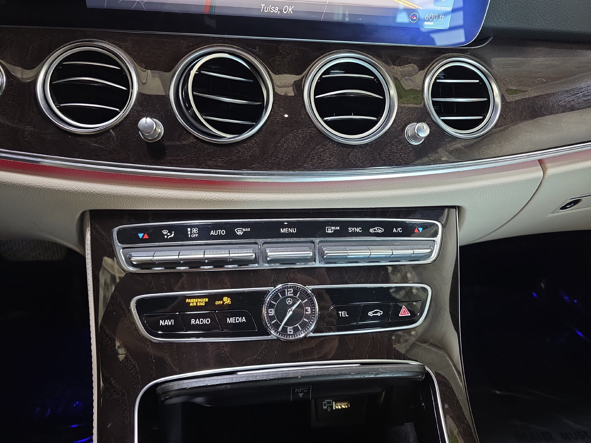 Used 2020 Mercedes-Benz E 350 4MATIC Sedan image 24