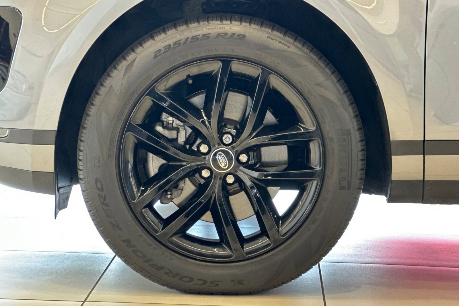 Used 2026 Land Rover Range Rover Evoque S image 13