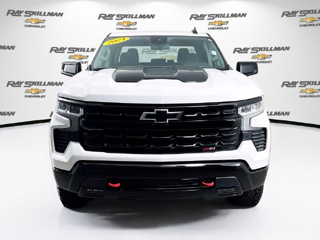 Used 2024 Chevrolet Silverado 1500 LT Trail Boss w/ Protection Package AWD/4WD image 2