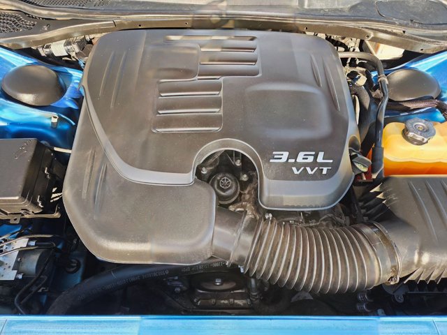 Used 2019 Dodge Challenger SXT w/ Blacktop Package image 21