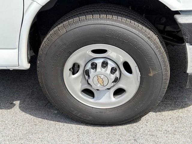 New 2026 Chevrolet Express 3500 w/ Power Convenience Package RWD image 11