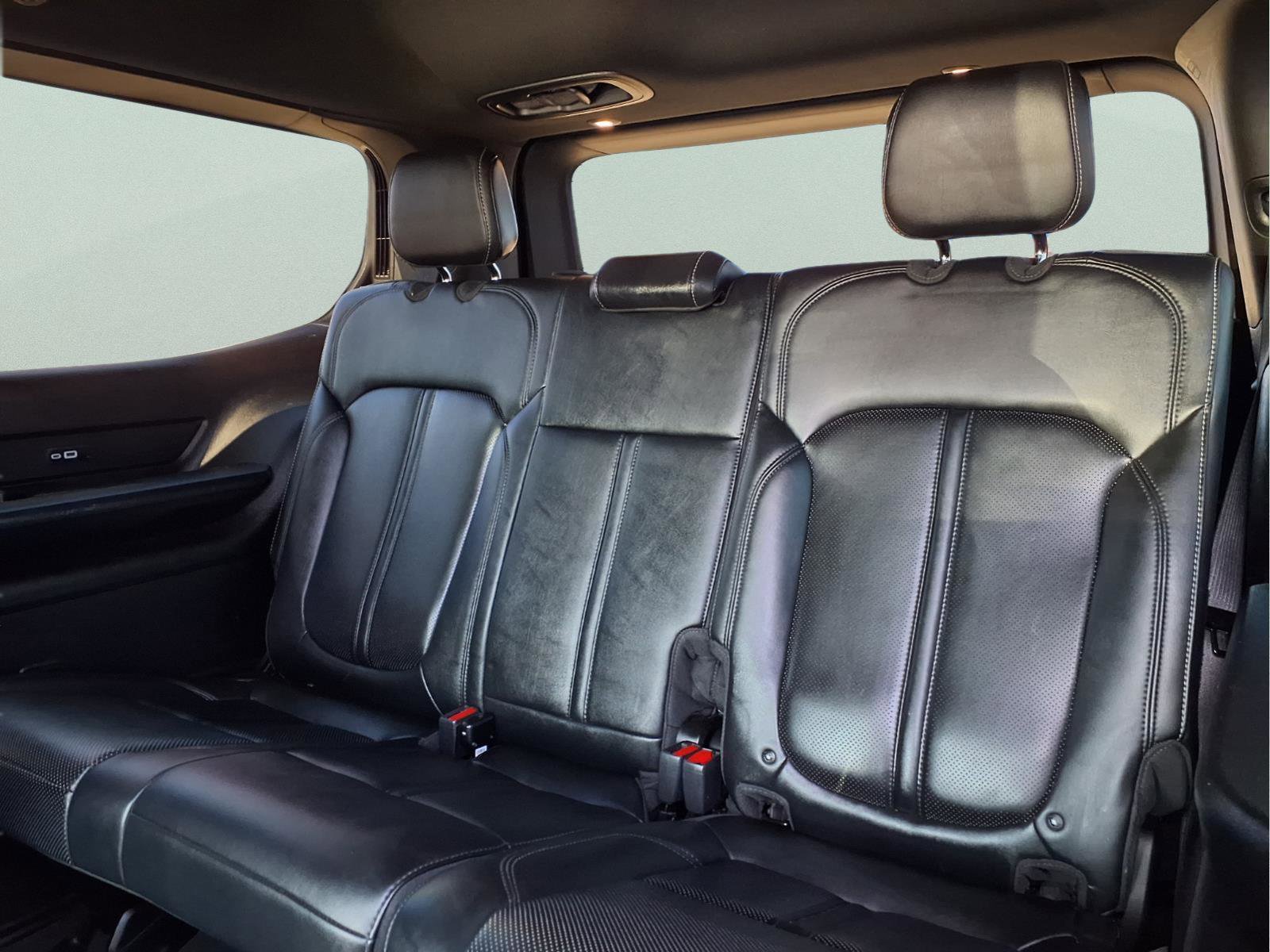 Used 2022 Jeep Wagoneer Series III w/ Flexible Seating Group AWD/4WD image 14