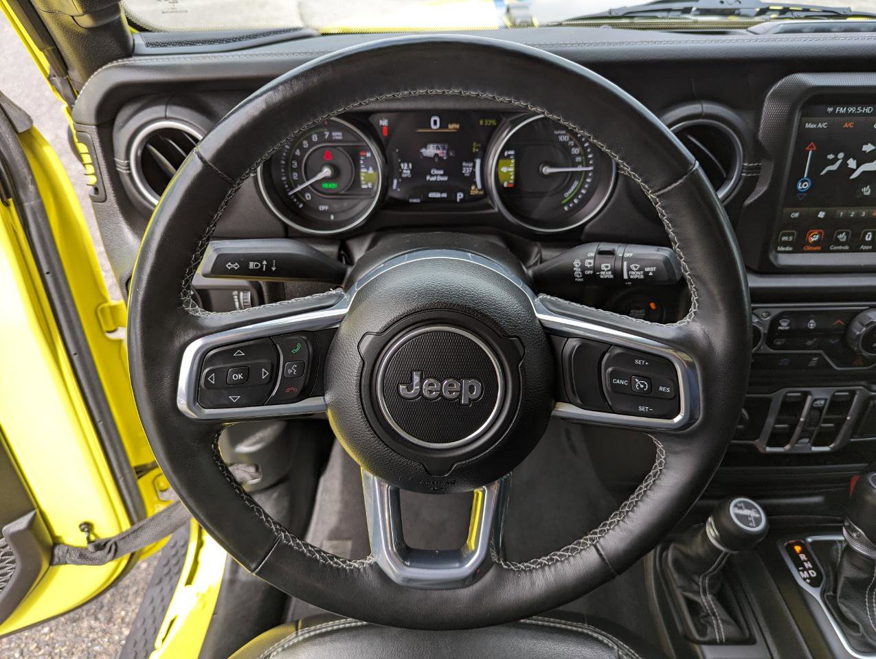 Used 2023 Jeep Wrangler Unlimited Sahara w/ Cold Weather Group AWD/4WD image 15