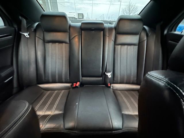 Used 2022 Chrysler 300 S image 28