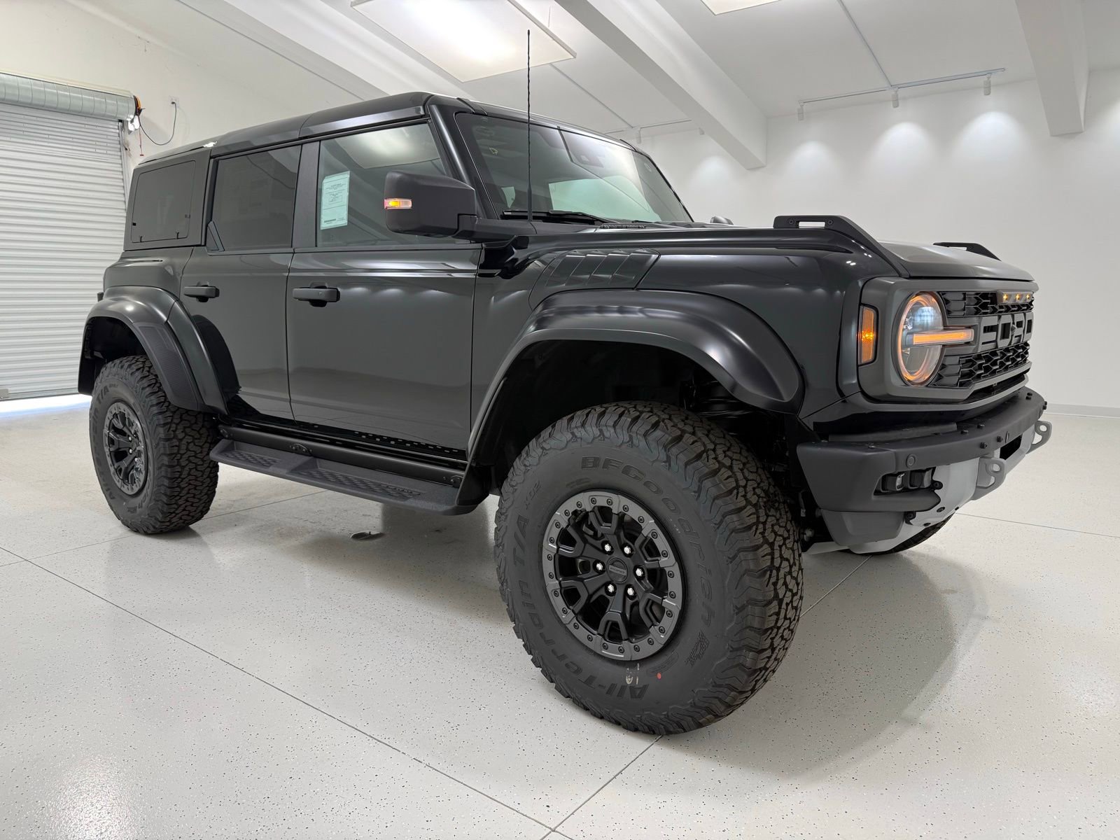 New 2025 Ford Bronco Raptor w/ Interior Carbon Fiber Pack