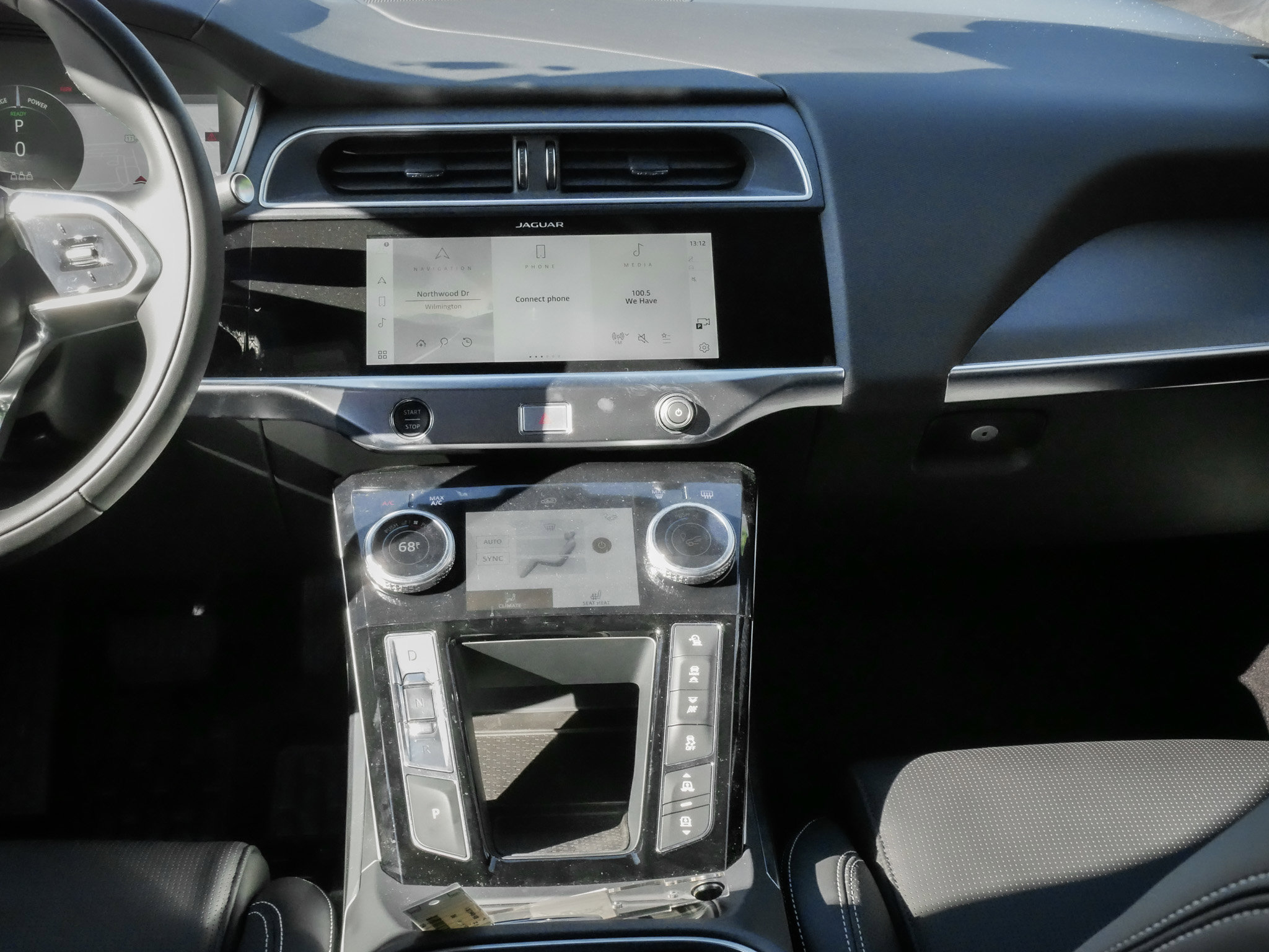 Used 2024 Jaguar I-PACE R-Dynamic HSE image 29