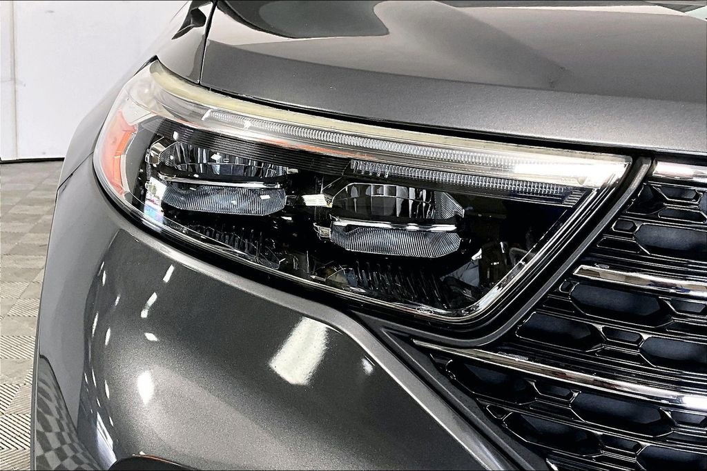 Used 2020 Ford Explorer XLT w/ Equipment Group 202A image 28