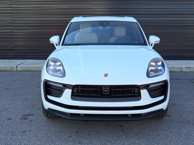 New 2026 Porsche Macan image 10