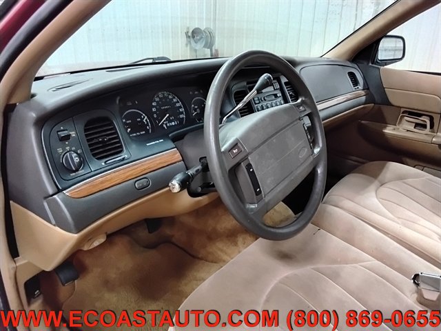 Used 1995 Ford Crown Victoria RWD image 11