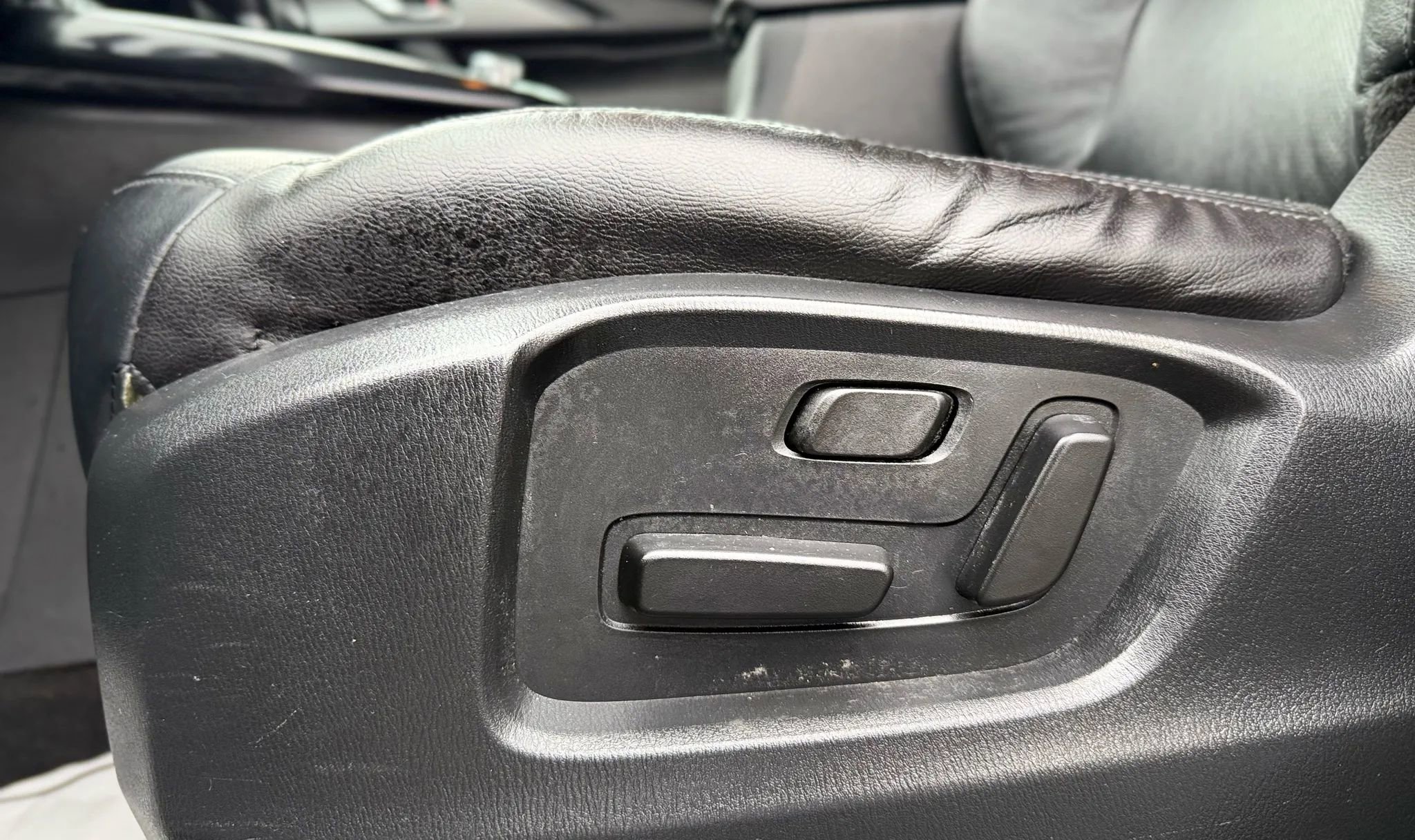 Used 2018 MAZDA CX-9 Touring image 25