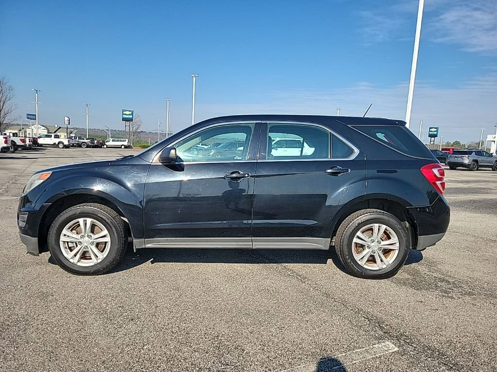 Used 2017 Chevrolet Equinox LS image 4