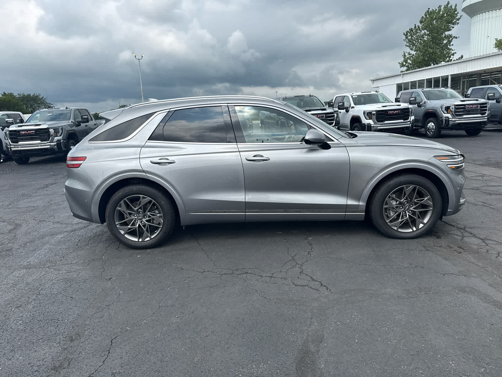 Used 2023 Genesis GV70 2.5T w/ Advanced Package AWD/4WD image 6