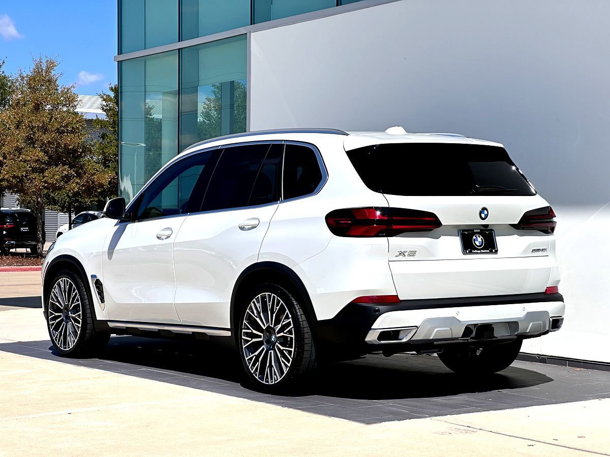 New 2026 BMW X5 xDrive40i image 7
