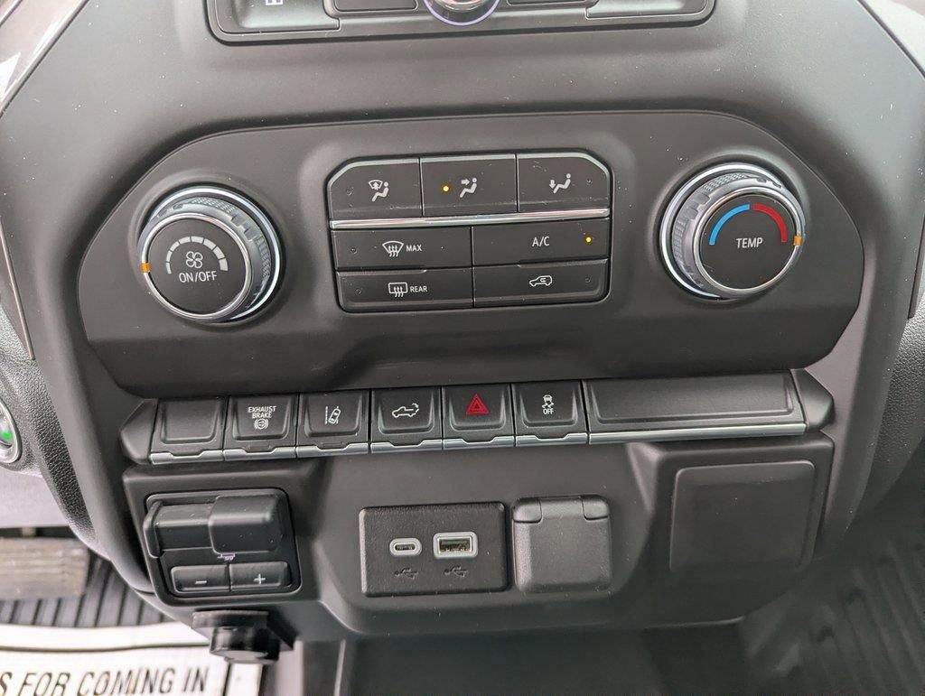 Used 2024 Chevrolet Silverado 3500 W/T image 25