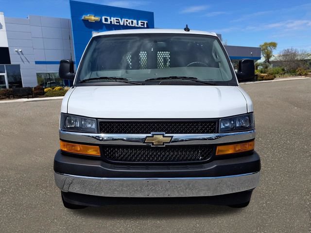 Used 2025 Chevrolet Express 2500 w/ Driver Convenience Package RWD image 24