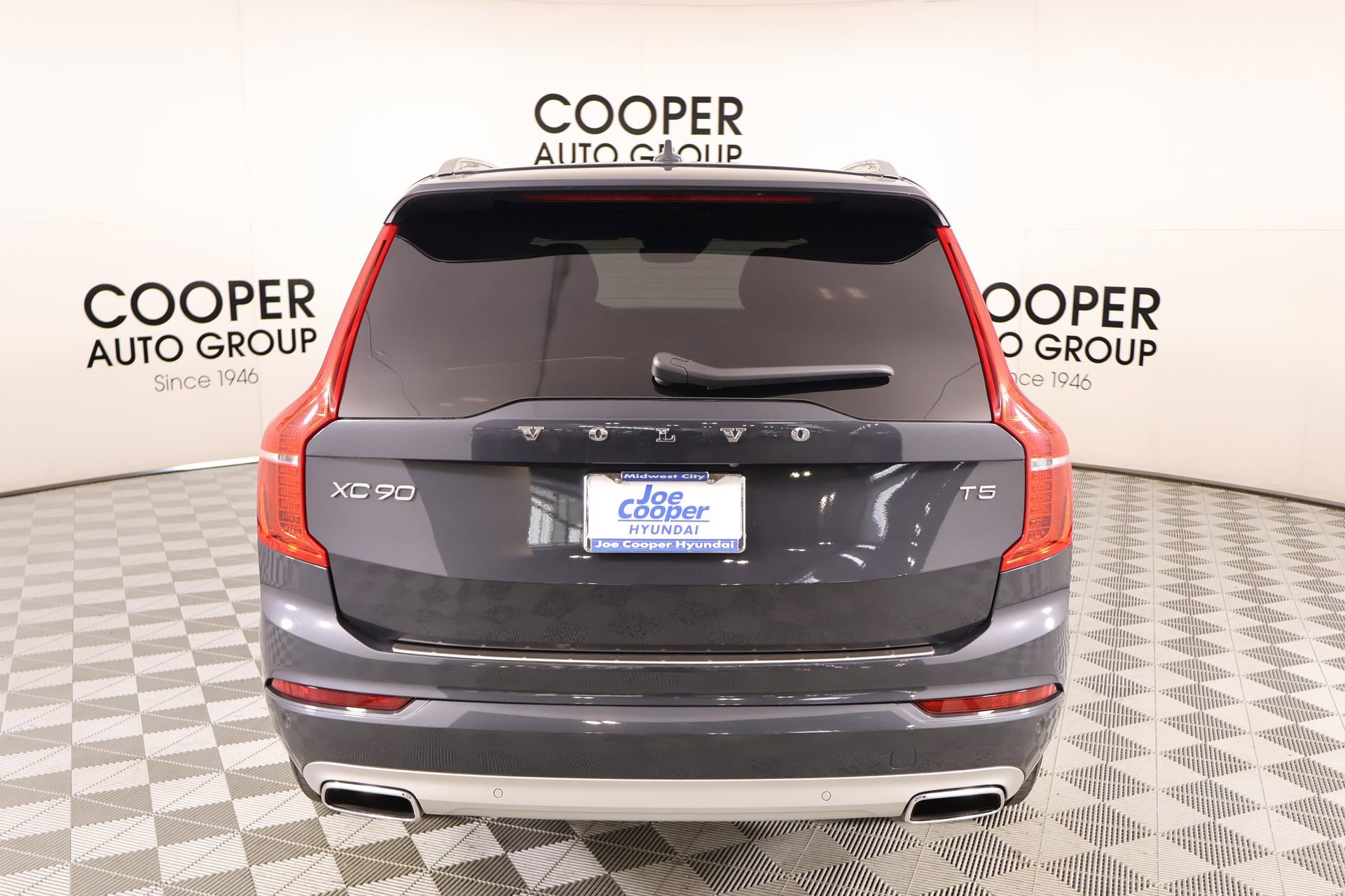Used 2021 Volvo XC90 T5 Momentum w/ Advanced Package image 24