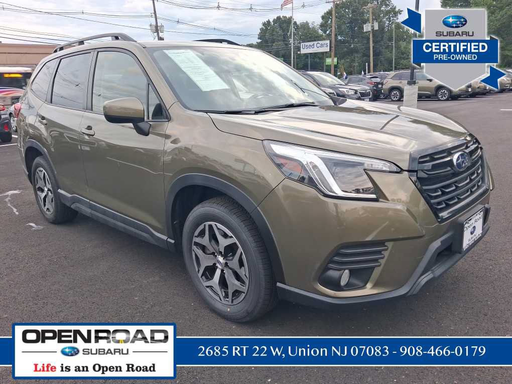 Certified 2023 Subaru Forester Premium AWD/4WD image 1