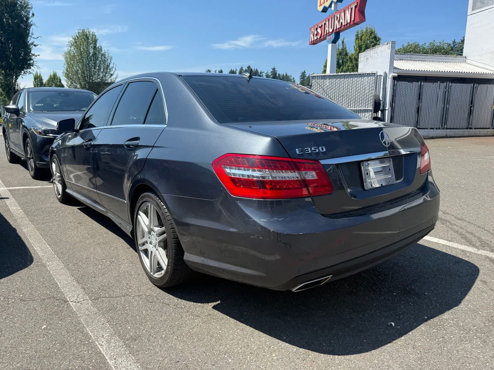 Used 2010 Mercedes-Benz E 350 Sedan image 2