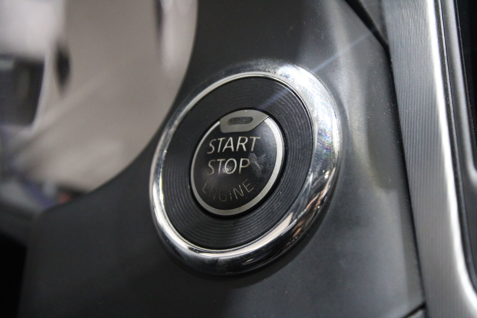 Used 2018 INFINITI Q60 3.0t Luxe w/ Sensory Package 3.0T Luxe image 27