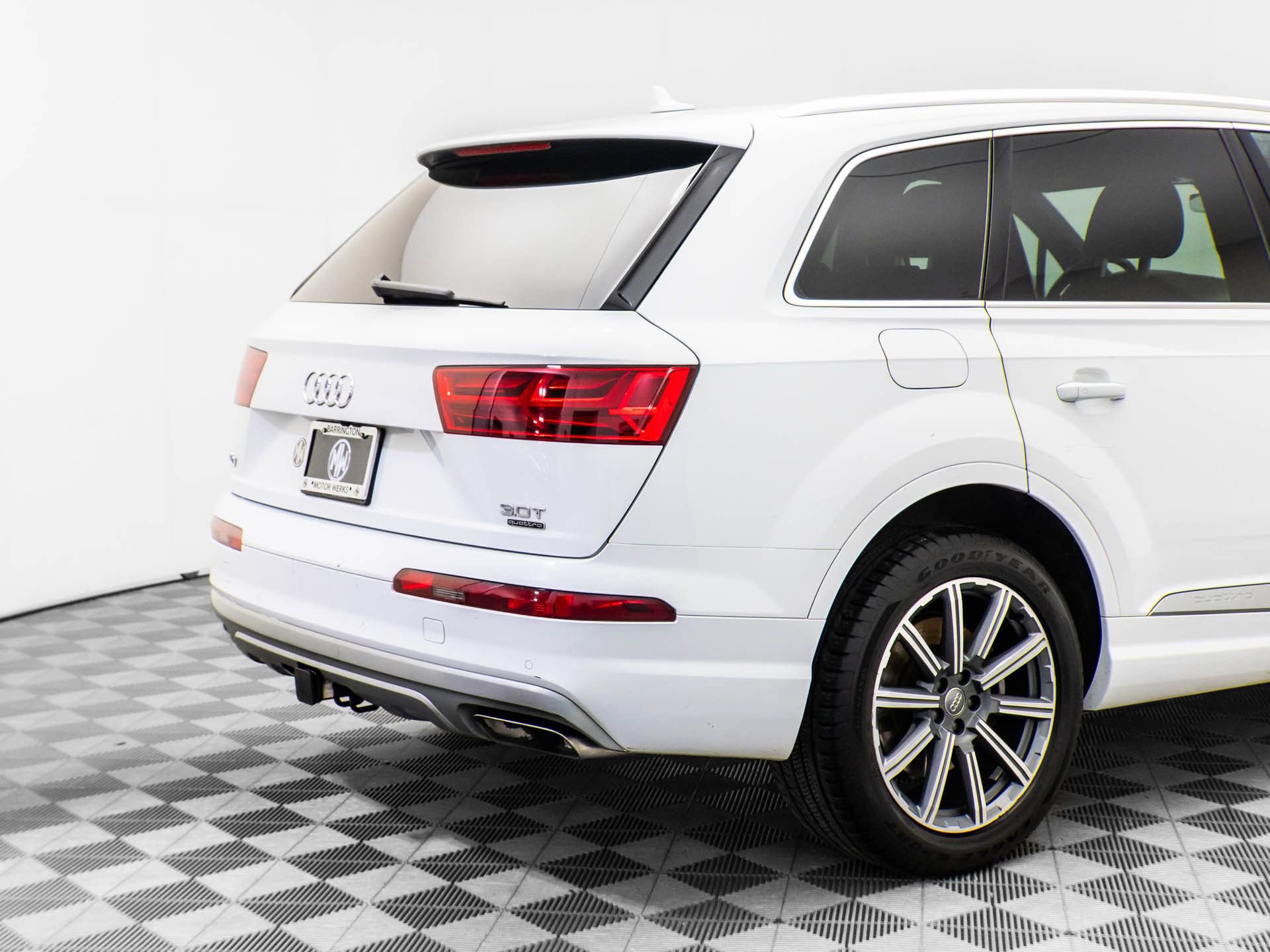 Used 2018 Audi Q7 3.0T Premium Plus w/ Premium Plus Package image 39