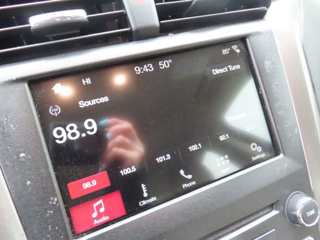 Used 2018 Ford Fusion SE w/ Fusion SE Technology Package image 23